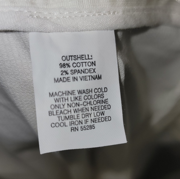 Women's Express brand Design Studio Editor Capri khaki pants - Picture 8 of 9